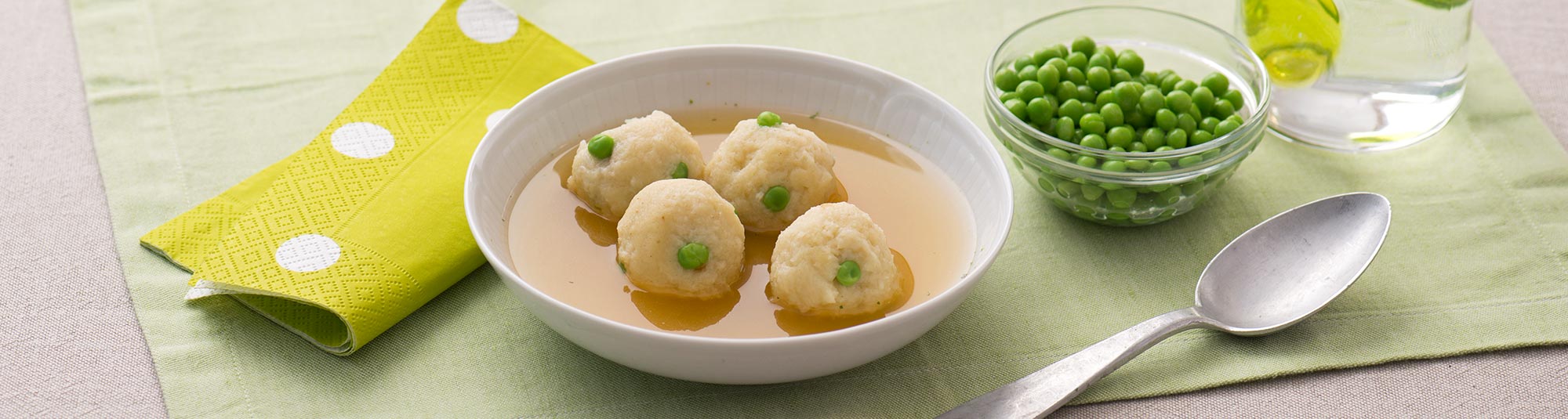 Brodo con Polpette di Pisellini e Ricotta - Ricette FIndus