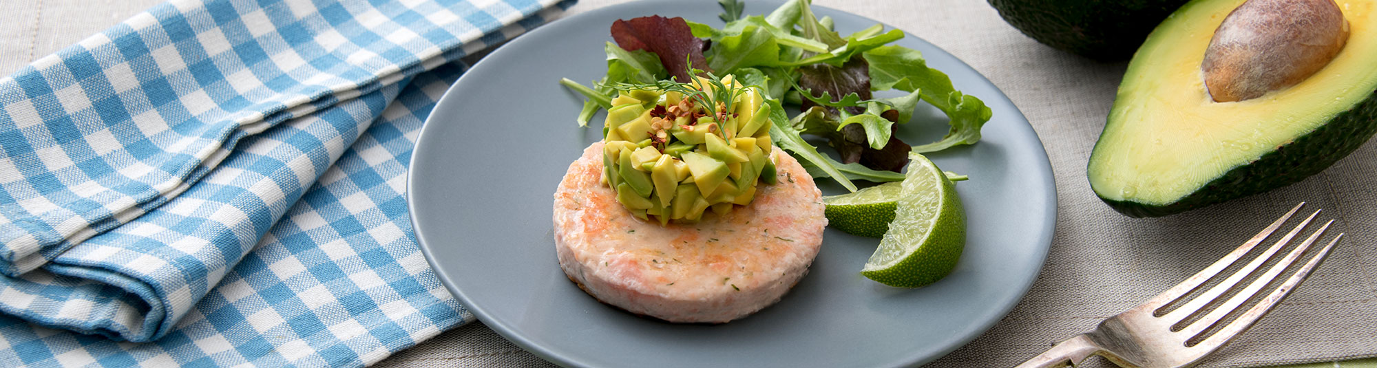 Burger di Salmone con tartare di avocado - Ricette Findus