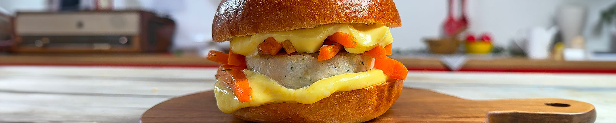 Burger di merluzzo con maionese agli agrumi e carote al timo – ingredienti e preparazione 