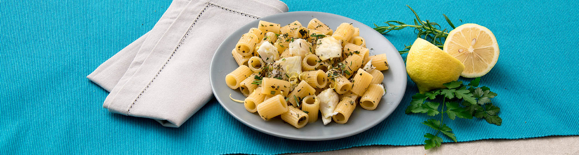 Mezze maniche con Branzino alle erbe - Ricette Findus