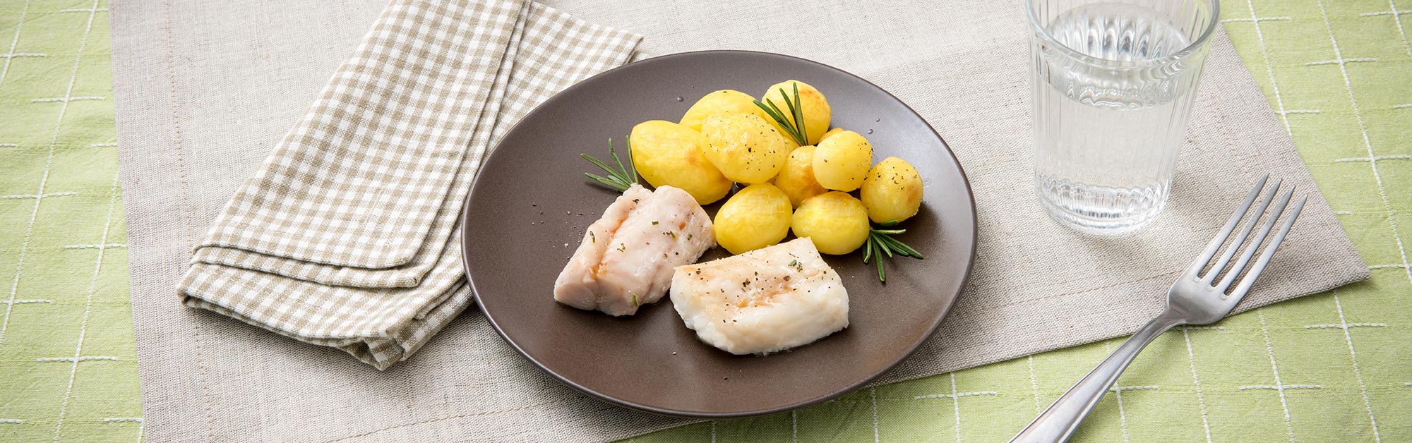 Nasello al forno con patate - Ricette Findus