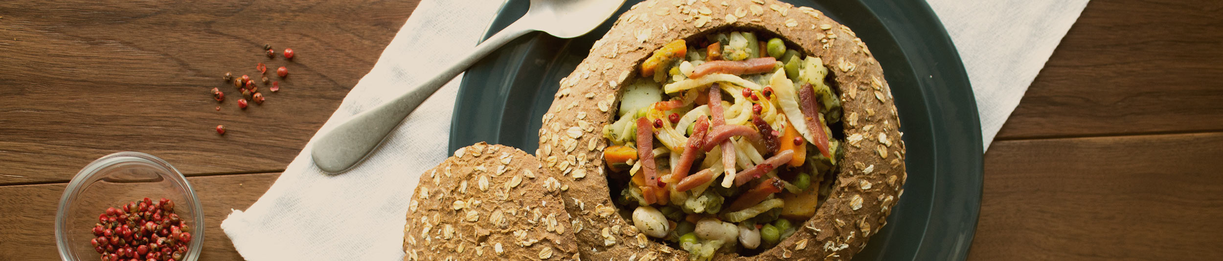 Pane ai cereali con Minestrone e speck - Ricette Findus