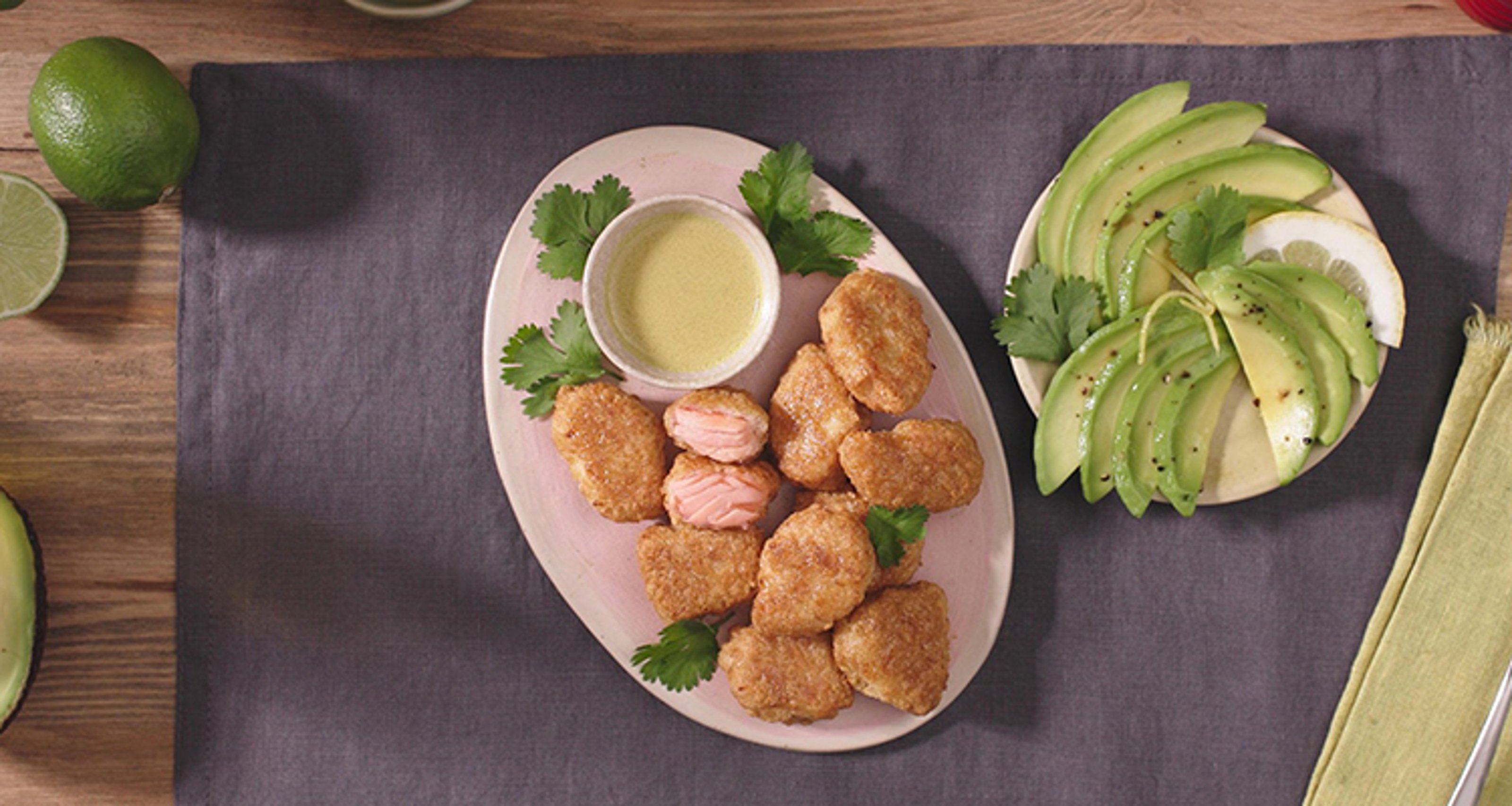 nuggets-di-salmone-con-avocado-coriandolo-HD-mbl.jpg
