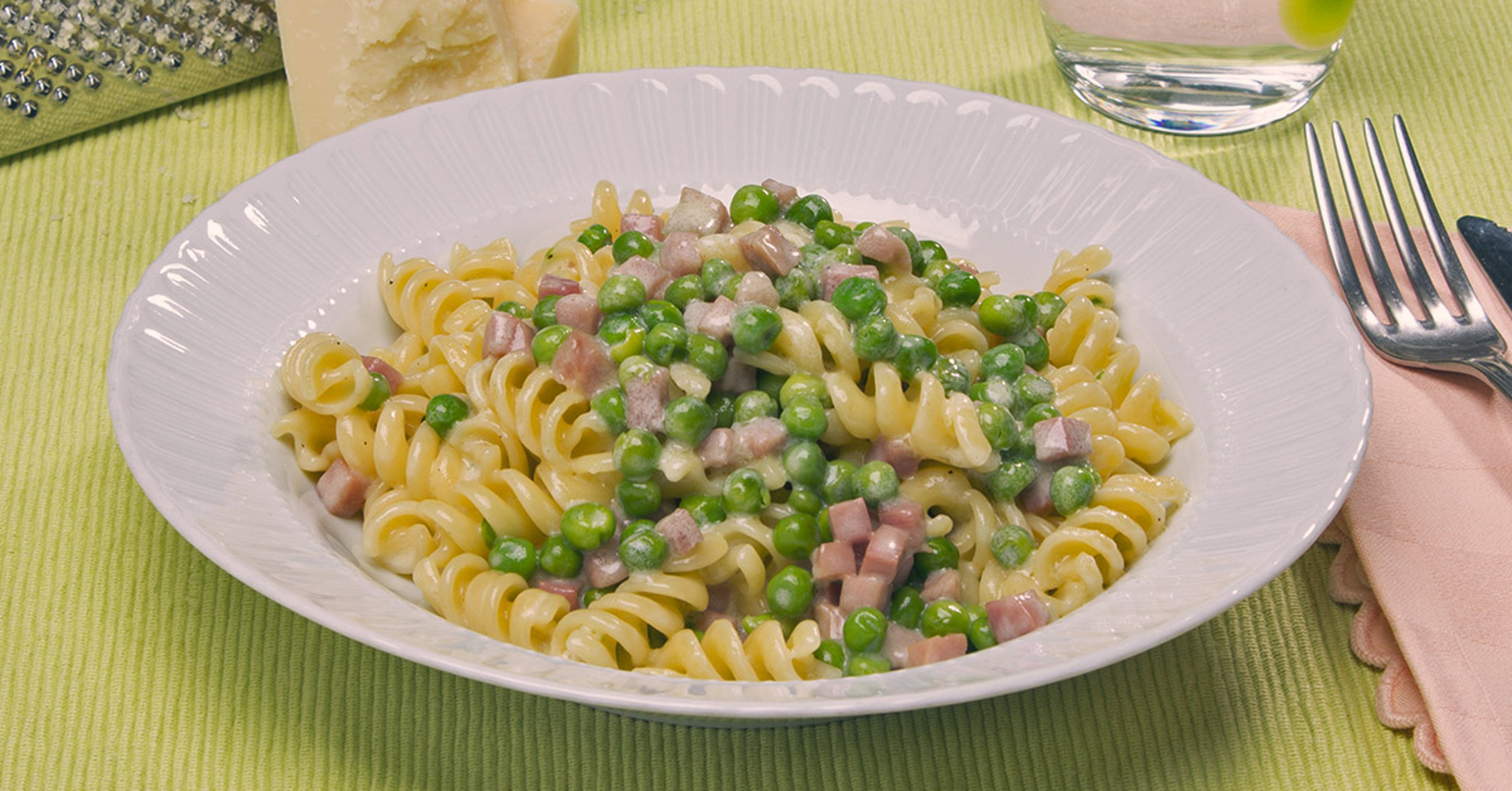 180122_Fusilliconpiselliprosciuttoepanna.jpg