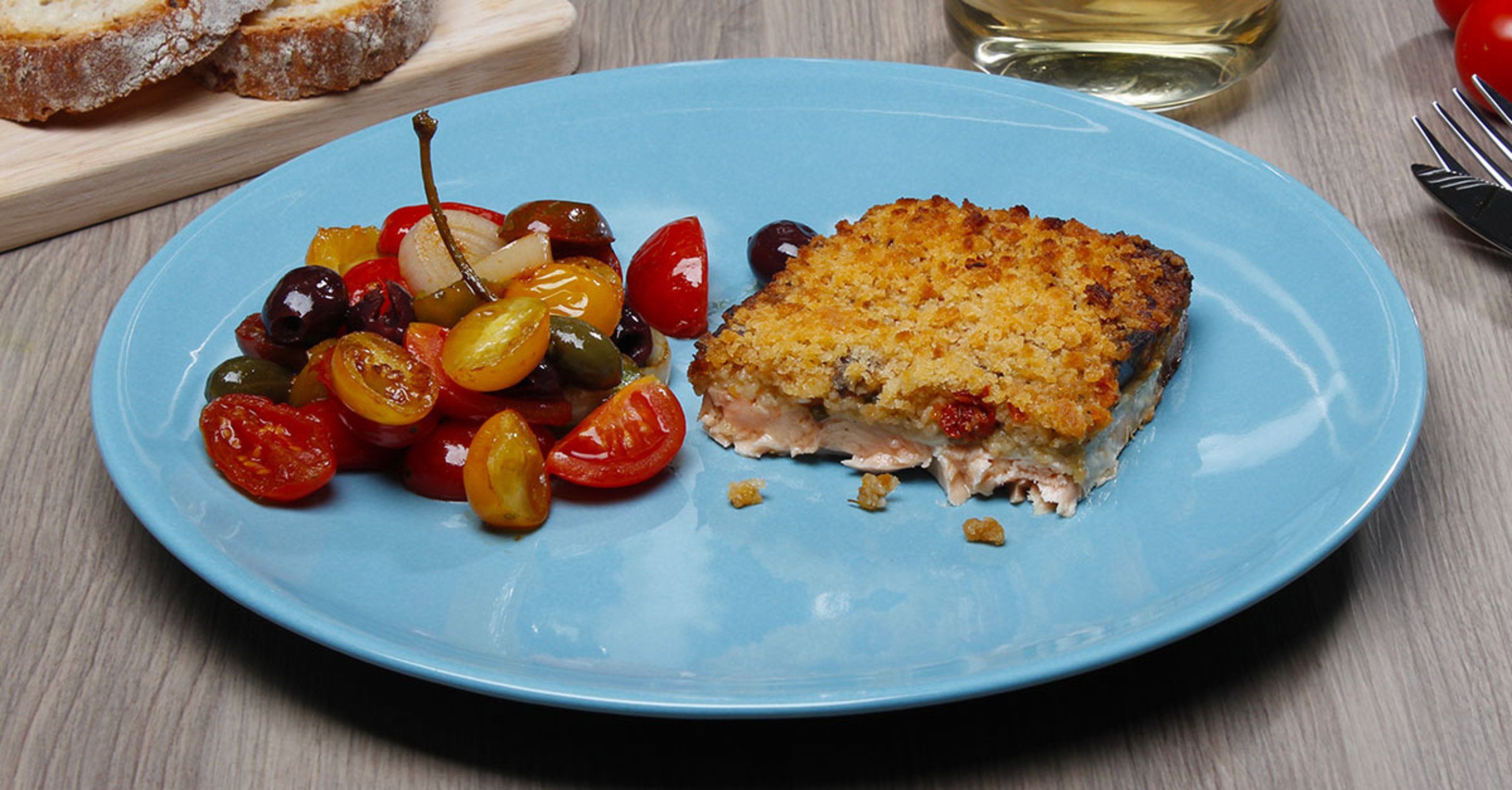 180409_Salmone-gratinato-alla-mediterranea-con-pomodori.jpg
